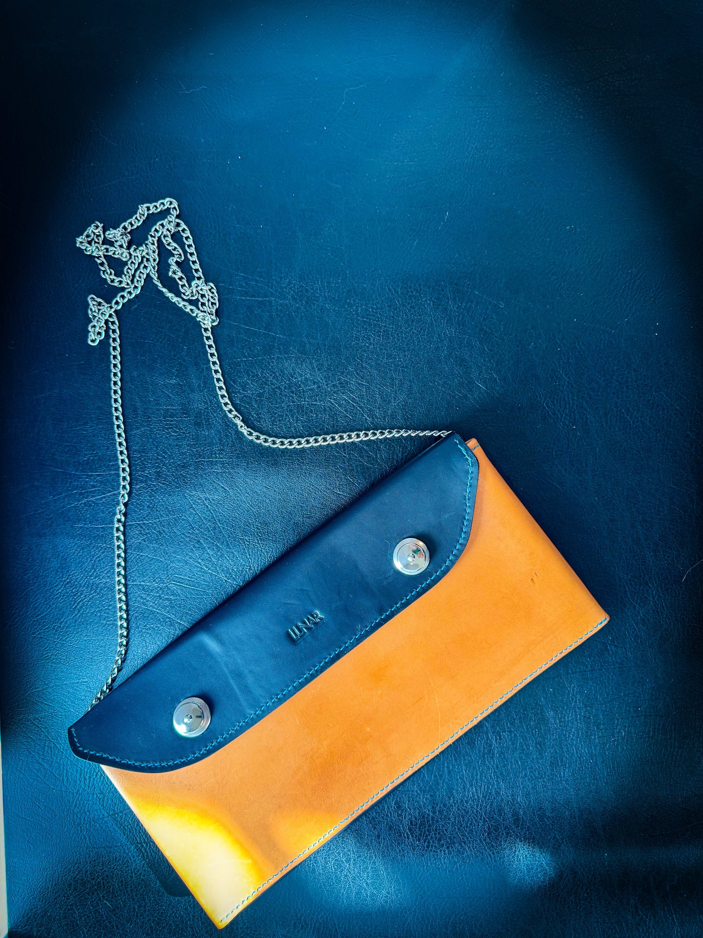 Handcrafted Italian Leather Clutch Bag – Removable Wallet & Shoulder Strap